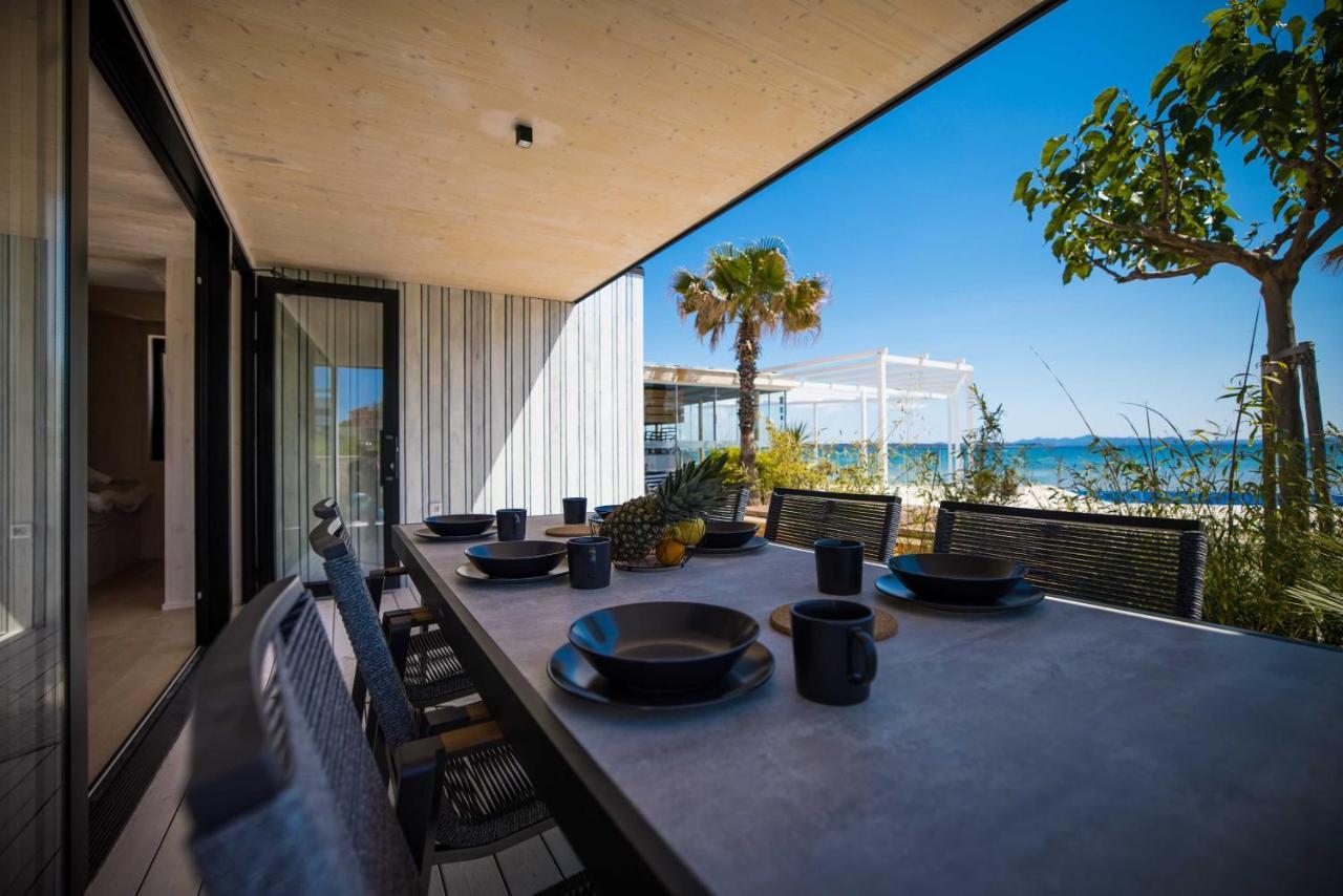 Arcadia Eco-Luxe Mobile Homes With Infinity Pool By Oiko Collection 普利拉卡 外观 照片